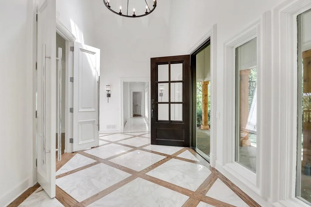 1730 Winterthur Close Nw, Atlanta, Georgia 30328, 5 Bedrooms Bedrooms, ,4 BathroomsBathrooms,Residential,Sold,1730 Winterthur Close Nw,6713497