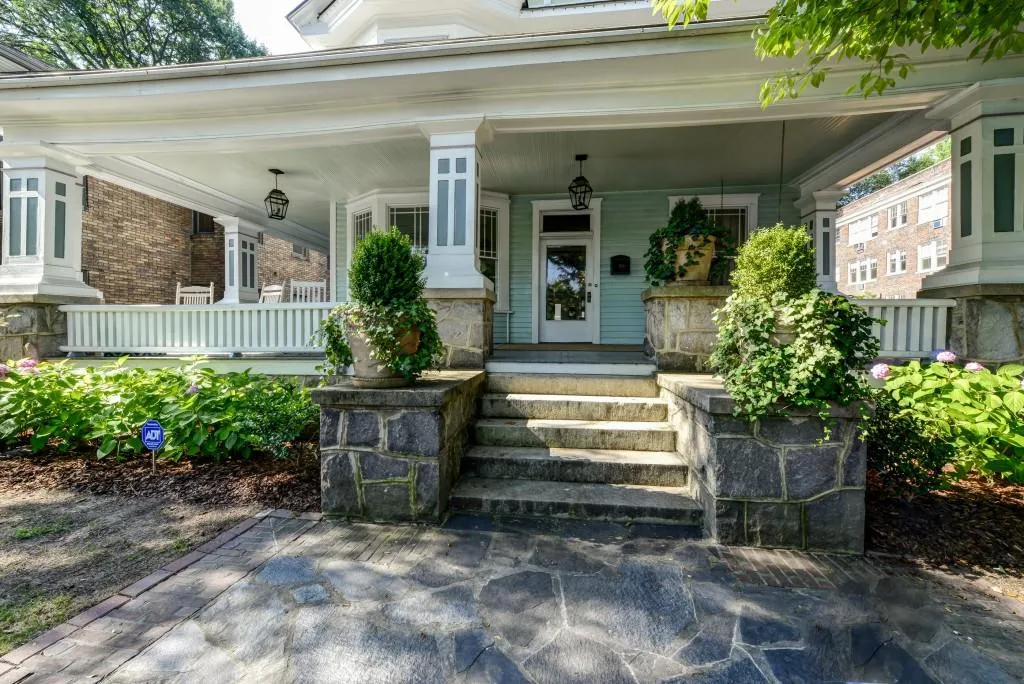 309 10th Street Ne, Atlanta, Georgia 30309, 4 Bedrooms Bedrooms, ,4 BathroomsBathrooms,Residential,Sold,309 10th Street Ne,5575897