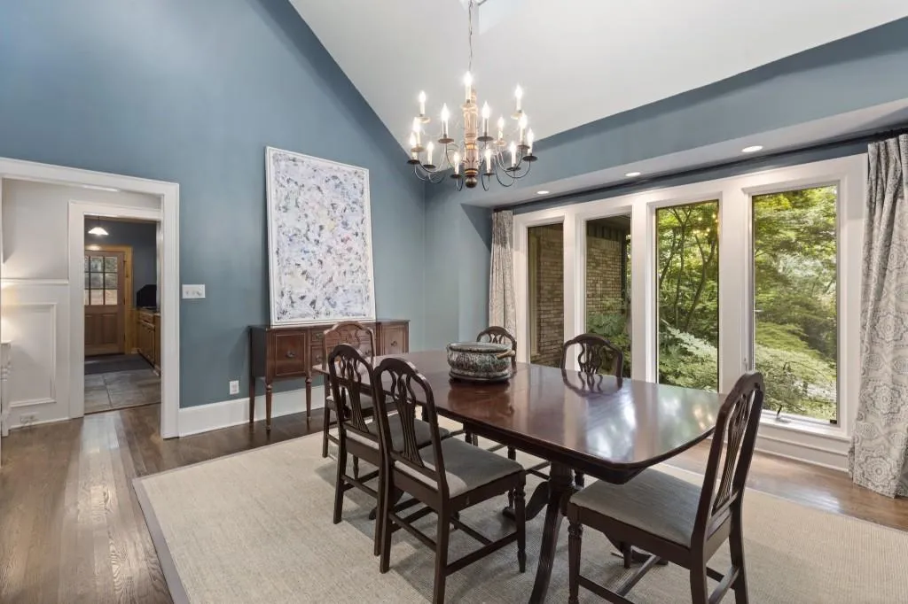 60 Cliffside Crossing, Sandy Springs, Georgia 30350, 5 Bedrooms Bedrooms, ,4 BathroomsBathrooms,Residential,Sold,60 Cliffside Crossing,6926442