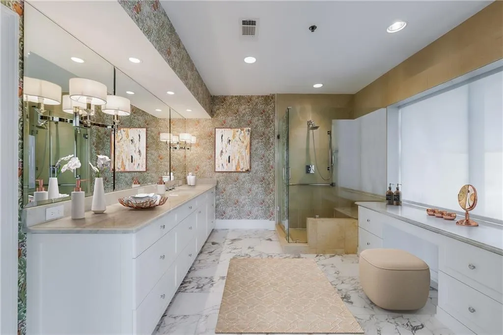 3286 Northside Parkway S Unit 1007, Atlanta, Georgia 30327, 3 Bedrooms Bedrooms, ,2 BathroomsBathrooms,Residential,For Sale,3286 Northside Parkway S Unit 1007,7635580
