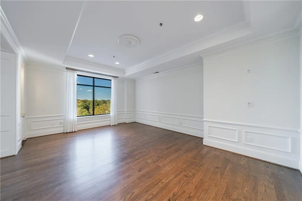 3286 Northside Parkway S Unit 1007, Atlanta, Georgia 30327, 3 Bedrooms Bedrooms, ,2 BathroomsBathrooms,Residential,For Sale,3286 Northside Parkway S Unit 1007,7635580