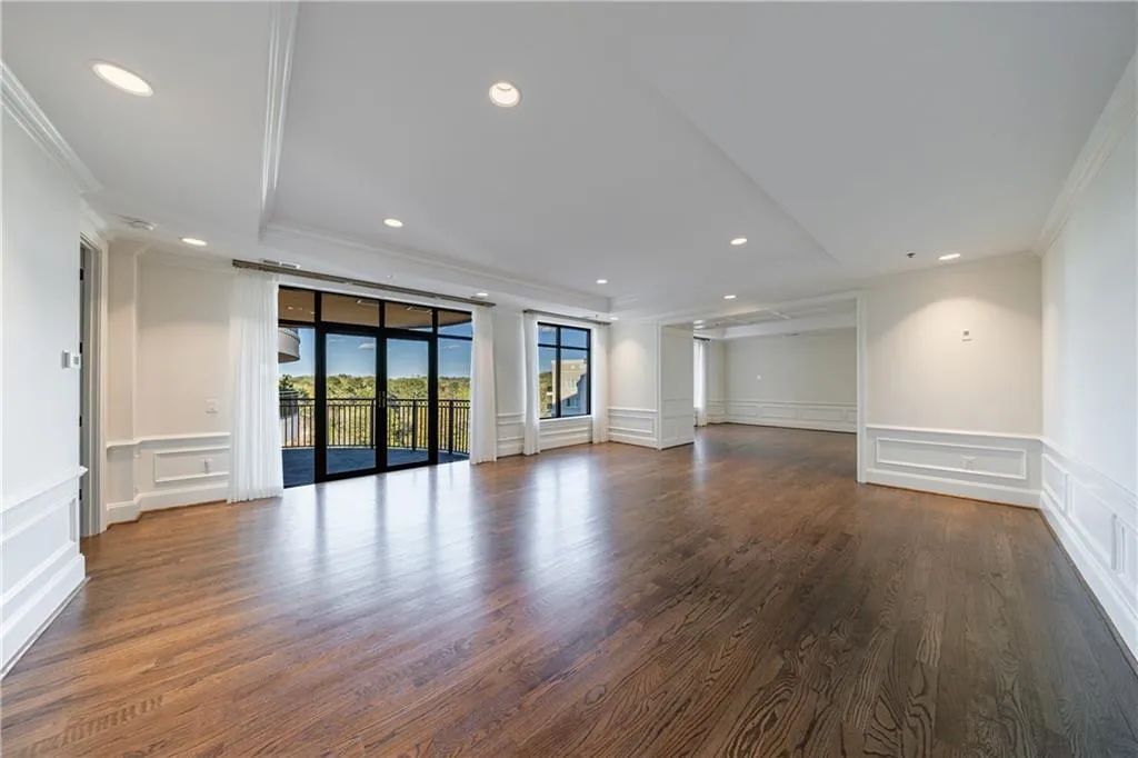 3286 Northside Parkway S Unit 1007, Atlanta, Georgia 30327, 3 Bedrooms Bedrooms, ,2 BathroomsBathrooms,Residential,For Sale,3286 Northside Parkway S Unit 1007,7635580