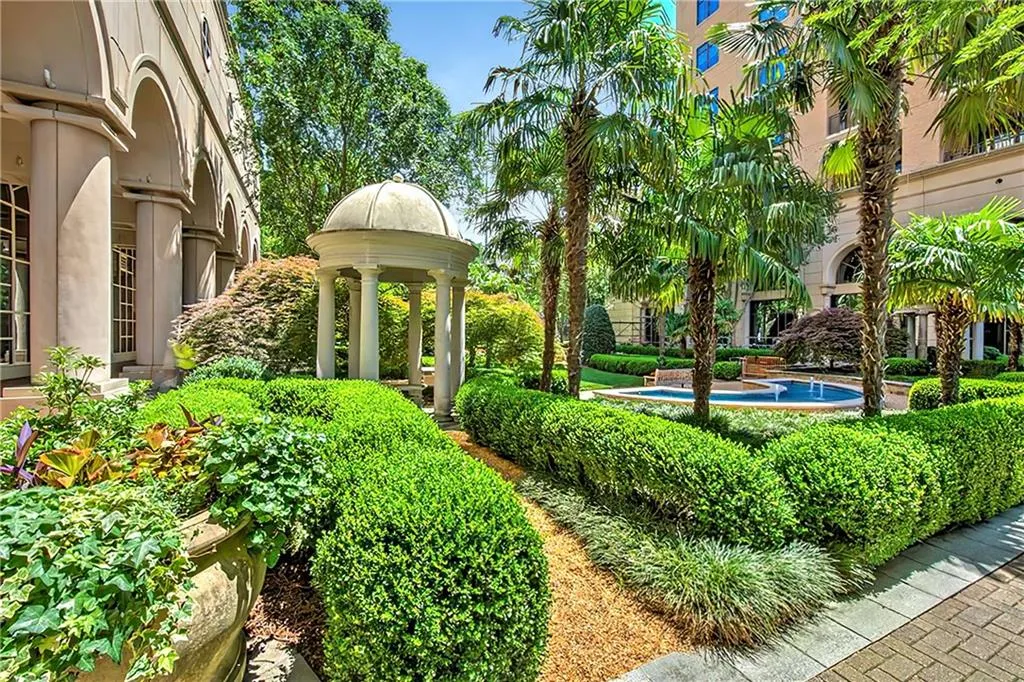 3286 Northside Parkway S Unit 1007, Atlanta, Georgia 30327, 3 Bedrooms Bedrooms, ,2 BathroomsBathrooms,Residential,For Sale,3286 Northside Parkway S Unit 1007,7635580