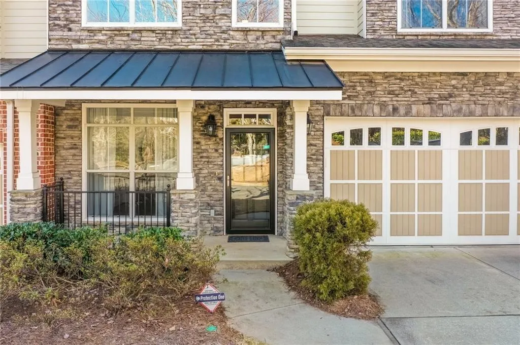 5411 Glenridge Cove, Atlanta, Georgia 30342, 3 Bedrooms Bedrooms, ,3 BathroomsBathrooms,Residential,Sold,5411 Glenridge Cove,6999975