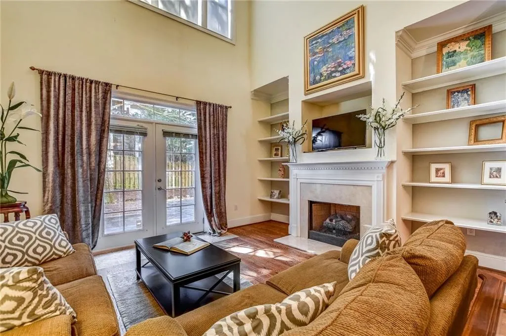 5411 Glenridge Cove, Atlanta, Georgia 30342, 3 Bedrooms Bedrooms, ,3 BathroomsBathrooms,Residential,Sold,5411 Glenridge Cove,6999975