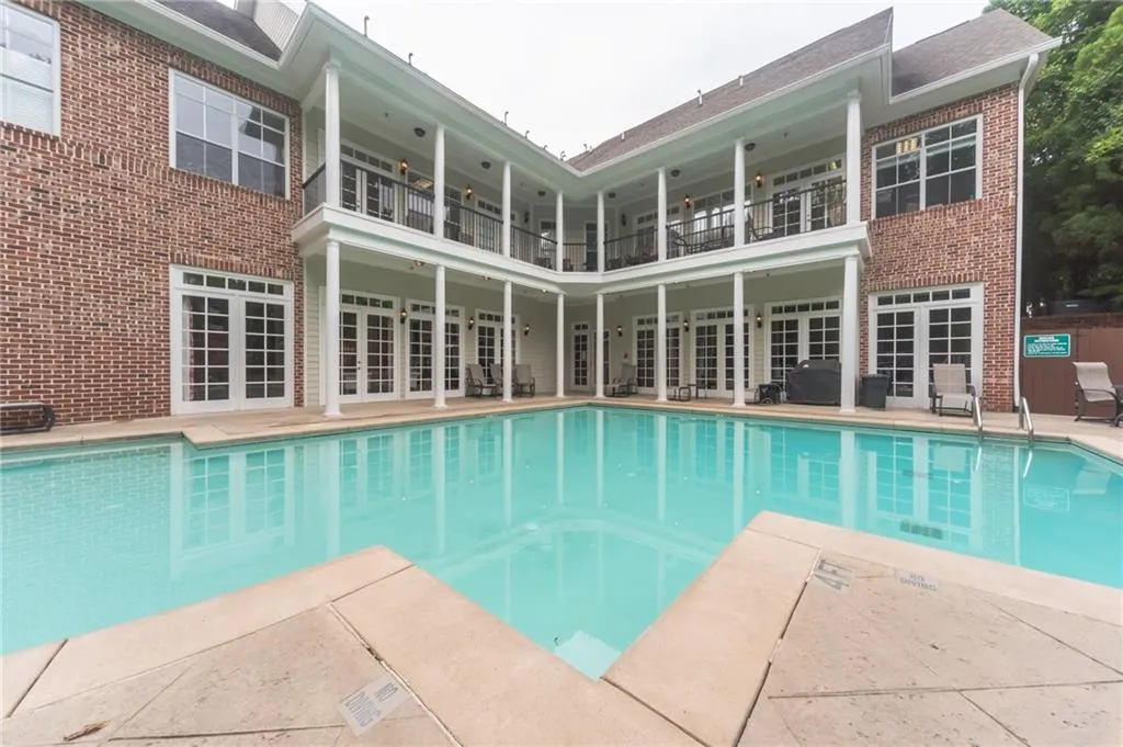 5411 Glenridge Cove, Atlanta, Georgia 30342, 3 Bedrooms Bedrooms, ,3 BathroomsBathrooms,Residential,Sold,5411 Glenridge Cove,6999975