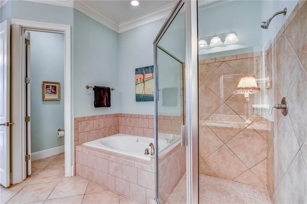 5411 Glenridge Cove, Atlanta, Georgia 30342, 3 Bedrooms Bedrooms, ,3 BathroomsBathrooms,Residential,Sold,5411 Glenridge Cove,6999975