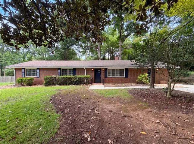 210 Pinewood Lane, Stockbridge, Georgia 30281