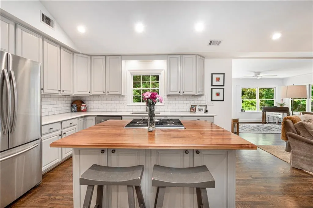 1120 Kingston Drive, Atlanta, Georgia 30342, 4 Bedrooms Bedrooms, ,3 BathroomsBathrooms,Residential,Sold,1120 Kingston Drive,7070455