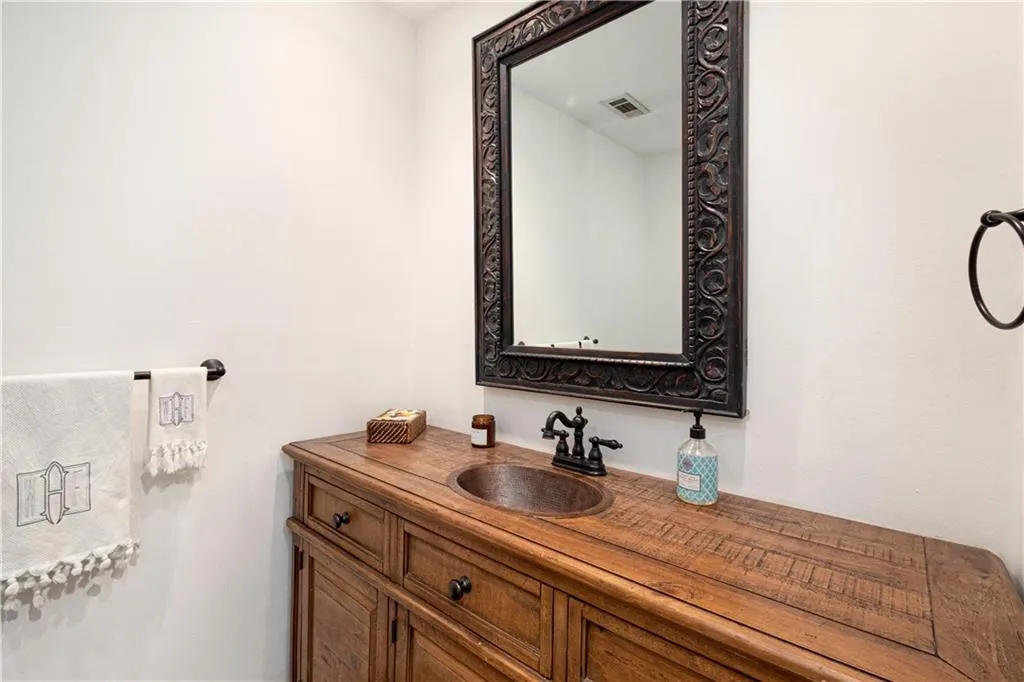1120 Kingston Drive, Atlanta, Georgia 30342, 4 Bedrooms Bedrooms, ,3 BathroomsBathrooms,Residential,Sold,1120 Kingston Drive,7070455