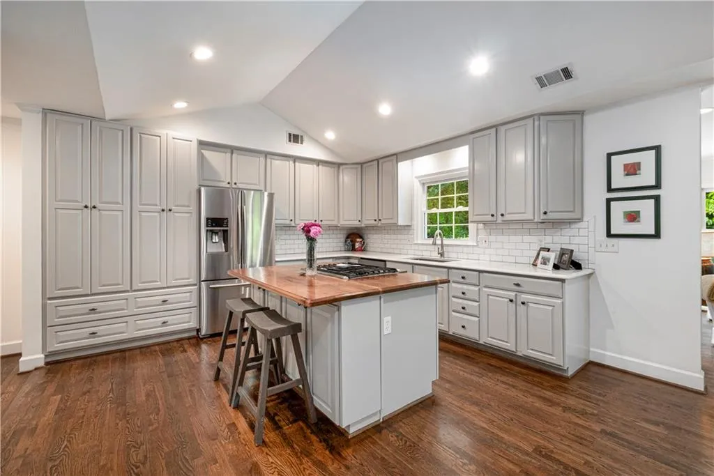 1120 Kingston Drive, Atlanta, Georgia 30342, 4 Bedrooms Bedrooms, ,3 BathroomsBathrooms,Residential,Sold,1120 Kingston Drive,7070455