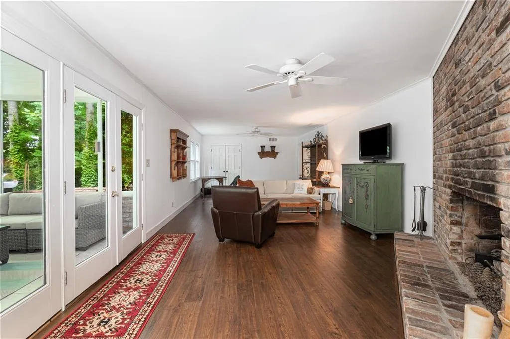 1120 Kingston Drive, Atlanta, Georgia 30342, 4 Bedrooms Bedrooms, ,3 BathroomsBathrooms,Residential,Sold,1120 Kingston Drive,7070455