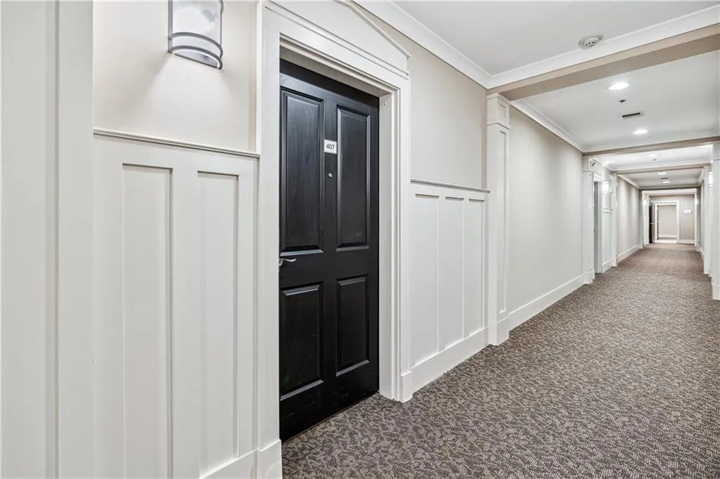 2277 Peachtree Road Ne Unit 407, Atlanta, Georgia 30309, 2 Bedrooms Bedrooms, ,2 BathroomsBathrooms,Residential,For Sale,2277 Peachtree Road Ne Unit 407,7610275