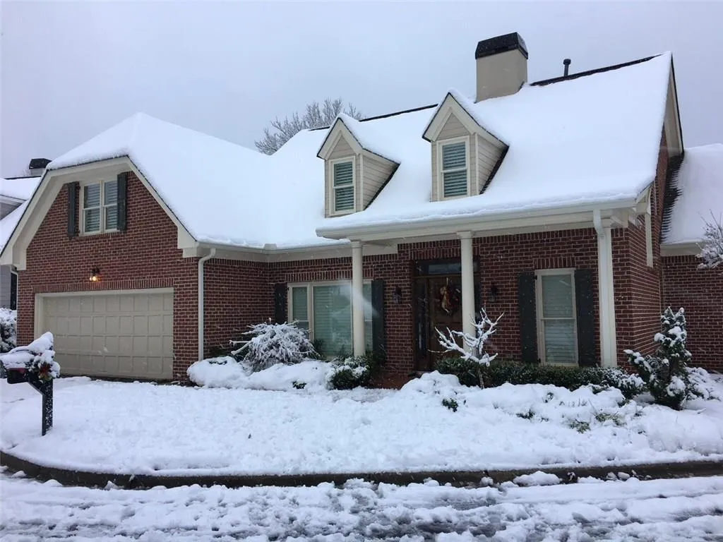 25 Ridgemere Trace, Sandy Springs, Georgia 30328, 4 Bedrooms Bedrooms, ,2 BathroomsBathrooms,Residential,Sold,25 Ridgemere Trace,6001622