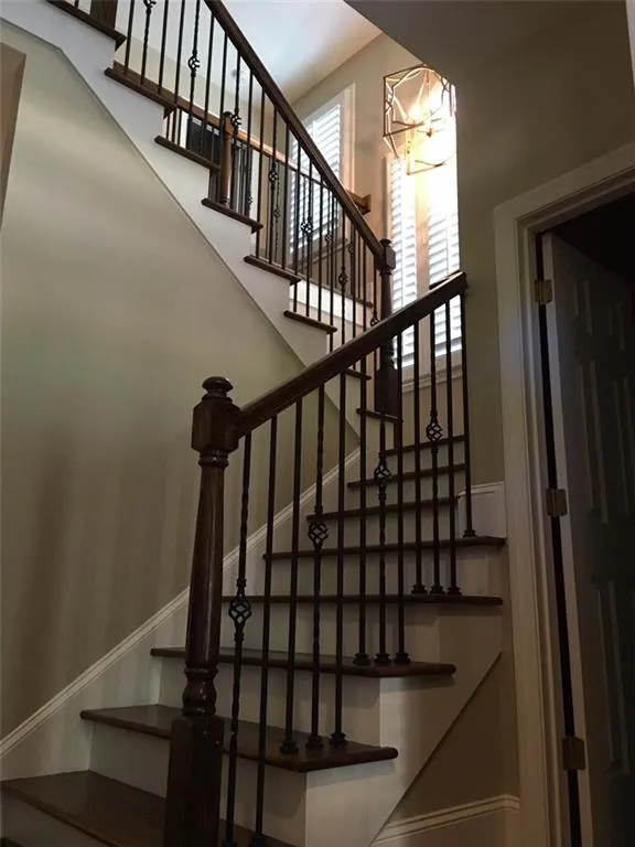 25 Ridgemere Trace, Sandy Springs, Georgia 30328, 4 Bedrooms Bedrooms, ,2 BathroomsBathrooms,Residential,Sold,25 Ridgemere Trace,6001622