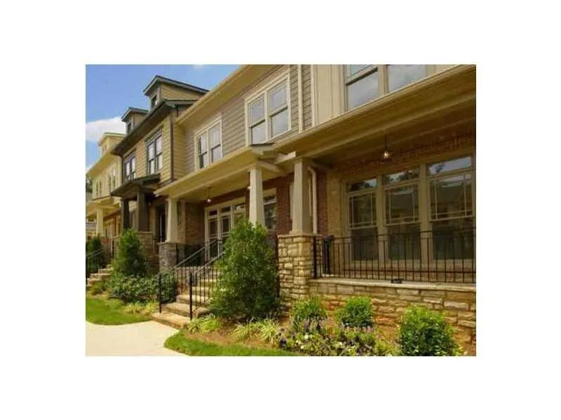 245 Mystic Ridge Hill Unit 245, Atlanta, Georgia 30342, 4 Bedrooms Bedrooms, ,2 BathroomsBathrooms,Residential,Sold,245 Mystic Ridge Hill Unit 245,5669853