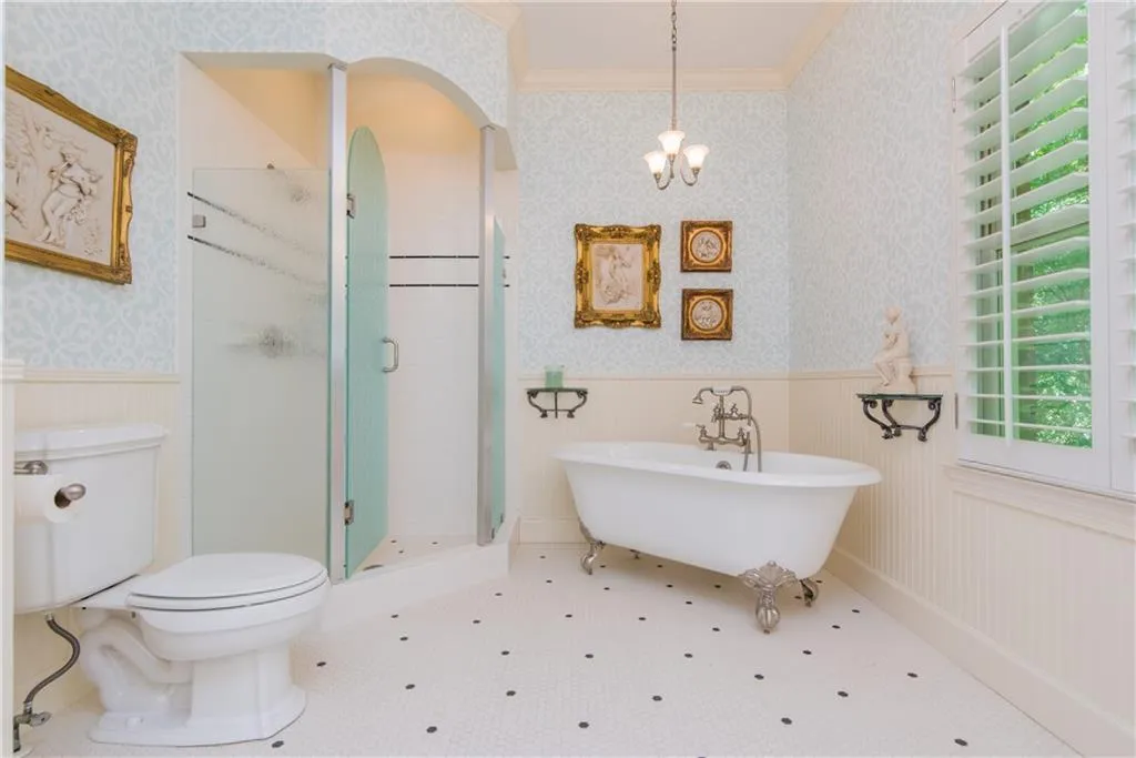 30 Old Vermont Place, Sandy Springs, Georgia 30328, 5 Bedrooms Bedrooms, ,6 BathroomsBathrooms,Residential,Sold,30 Old Vermont Place,6553204