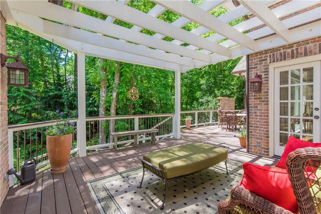 30 Old Vermont Place, Sandy Springs, Georgia 30328, 5 Bedrooms Bedrooms, ,6 BathroomsBathrooms,Residential,Sold,30 Old Vermont Place,6553204