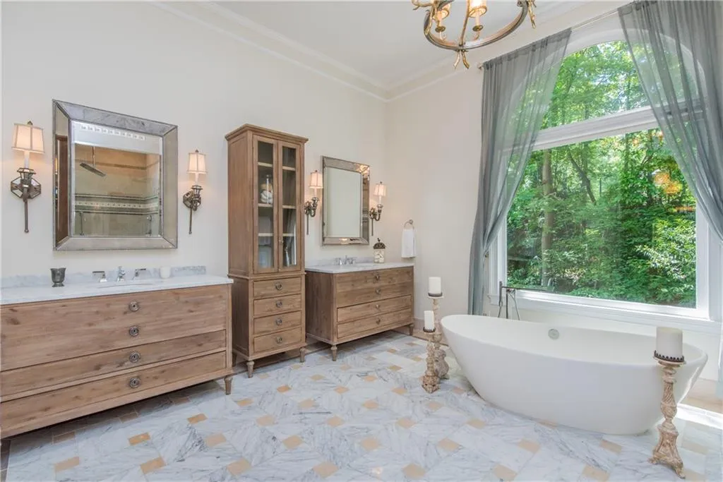 30 Old Vermont Place, Sandy Springs, Georgia 30328, 5 Bedrooms Bedrooms, ,6 BathroomsBathrooms,Residential,Sold,30 Old Vermont Place,6553204