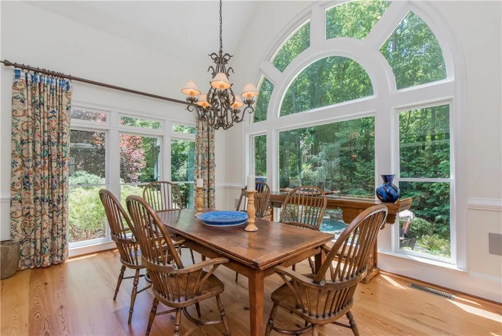 30 Old Vermont Place, Sandy Springs, Georgia 30328, 5 Bedrooms Bedrooms, ,6 BathroomsBathrooms,Residential,Sold,30 Old Vermont Place,6553204