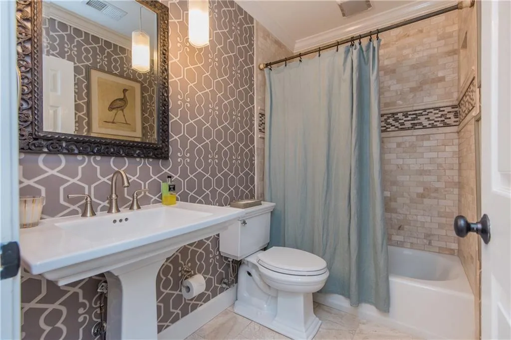 30 Old Vermont Place, Sandy Springs, Georgia 30328, 5 Bedrooms Bedrooms, ,6 BathroomsBathrooms,Residential,Sold,30 Old Vermont Place,6553204