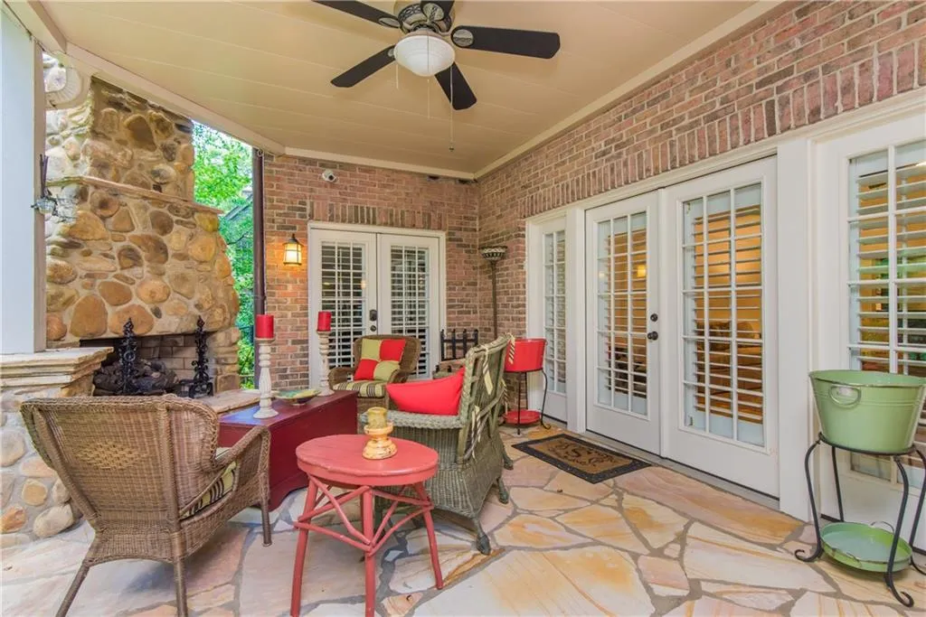 30 Old Vermont Place, Sandy Springs, Georgia 30328, 5 Bedrooms Bedrooms, ,6 BathroomsBathrooms,Residential,Sold,30 Old Vermont Place,6553204