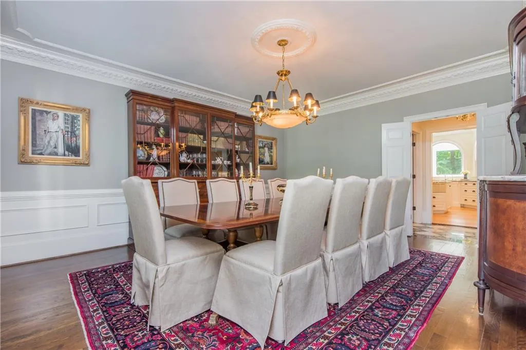 30 Old Vermont Place, Sandy Springs, Georgia 30328, 5 Bedrooms Bedrooms, ,6 BathroomsBathrooms,Residential,Sold,30 Old Vermont Place,6553204