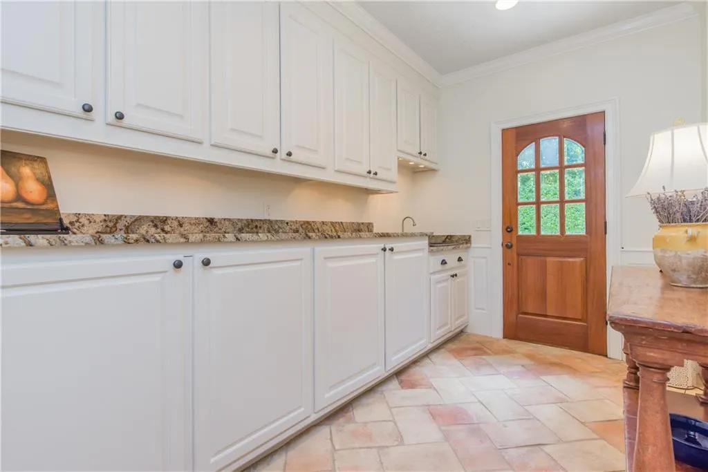 30 Old Vermont Place, Sandy Springs, Georgia 30328, 5 Bedrooms Bedrooms, ,6 BathroomsBathrooms,Residential,Sold,30 Old Vermont Place,6553204