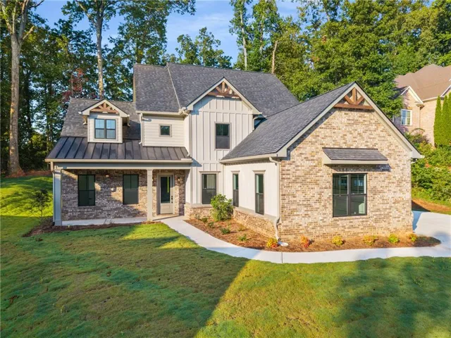 7252 Creekside Way, Jefferson, Georgia 30549
