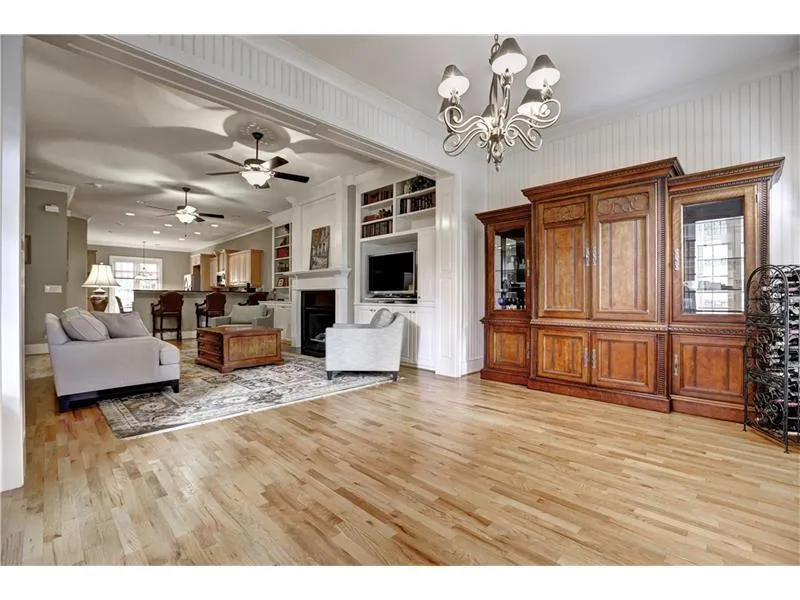 3127 Lenox Road Ne Unit 38, Atlanta, Georgia 30324, 3 Bedrooms Bedrooms, ,3 BathroomsBathrooms,Residential,Sold,3127 Lenox Road Ne Unit 38,5765695