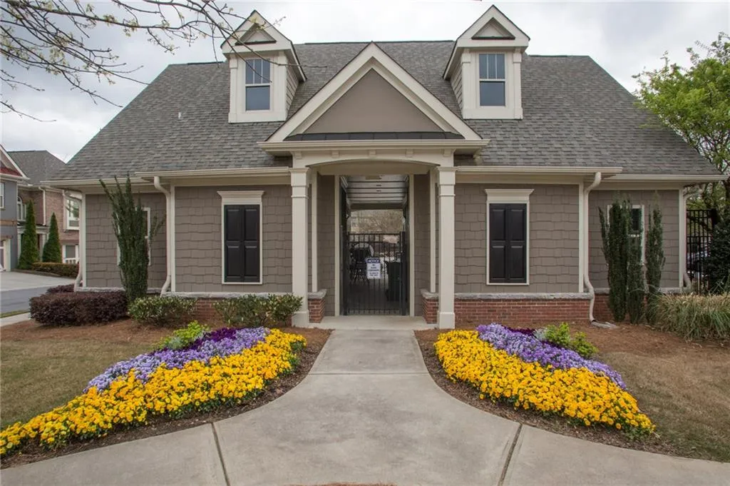 7385 Highland Bluff, Sandy Springs, Georgia 30328, 3 Bedrooms Bedrooms, ,3 BathroomsBathrooms,Residential,Sold,7385 Highland Bluff,5994423