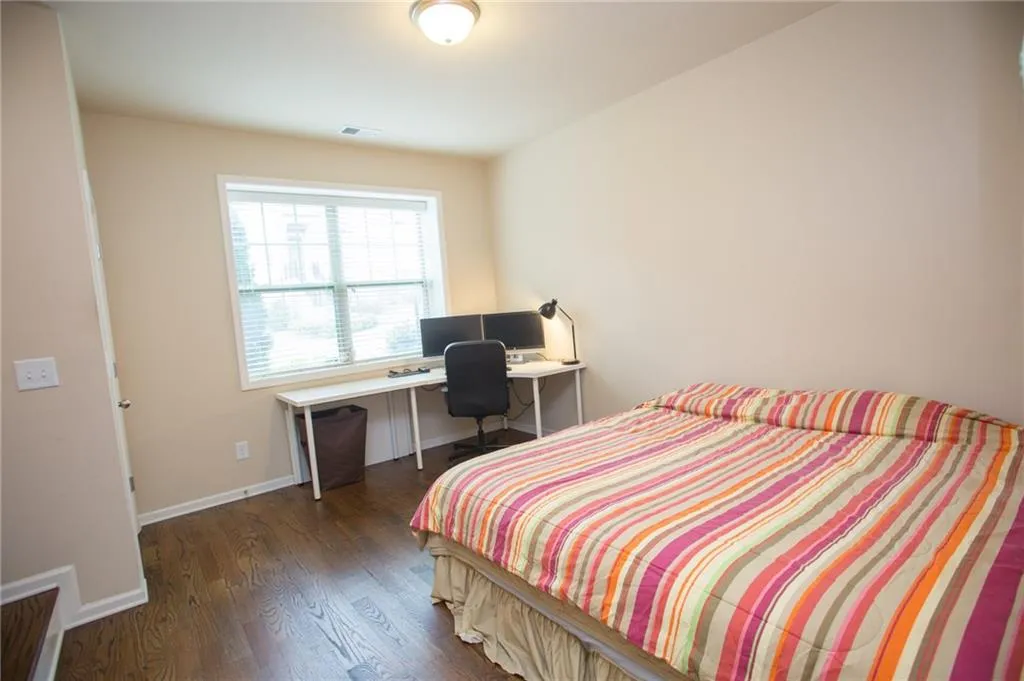 7385 Highland Bluff, Sandy Springs, Georgia 30328, 3 Bedrooms Bedrooms, ,3 BathroomsBathrooms,Residential,Sold,7385 Highland Bluff,5994423