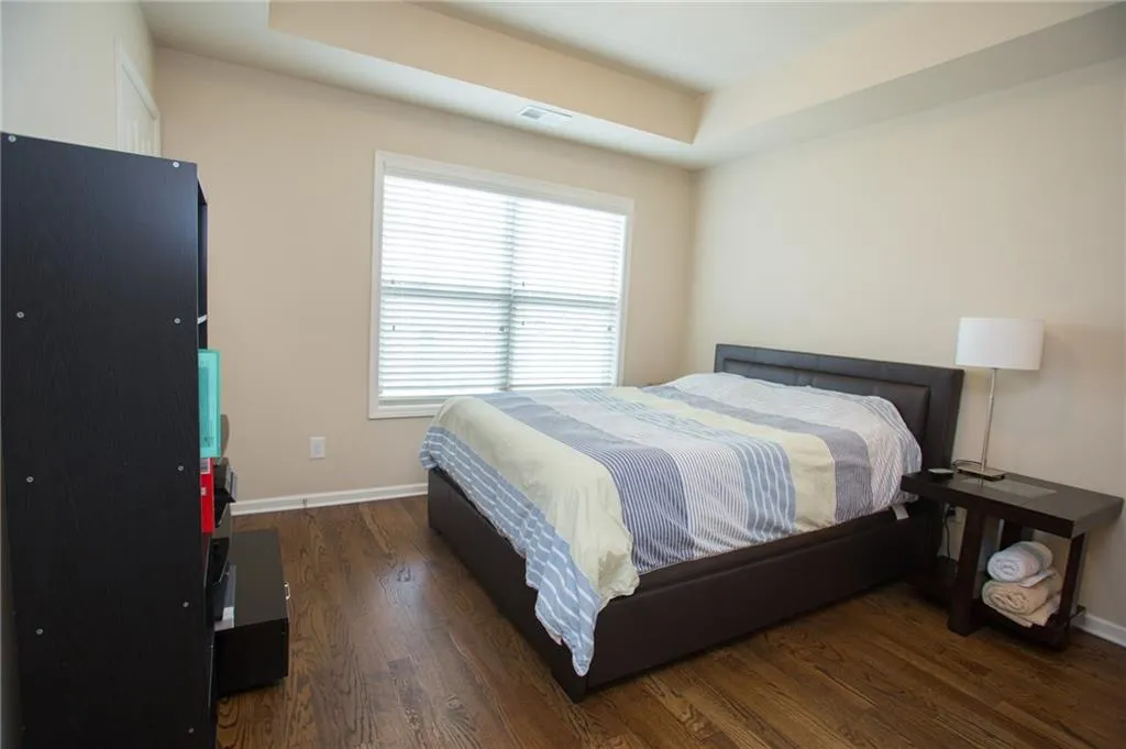 7385 Highland Bluff, Sandy Springs, Georgia 30328, 3 Bedrooms Bedrooms, ,3 BathroomsBathrooms,Residential,Sold,7385 Highland Bluff,5994423