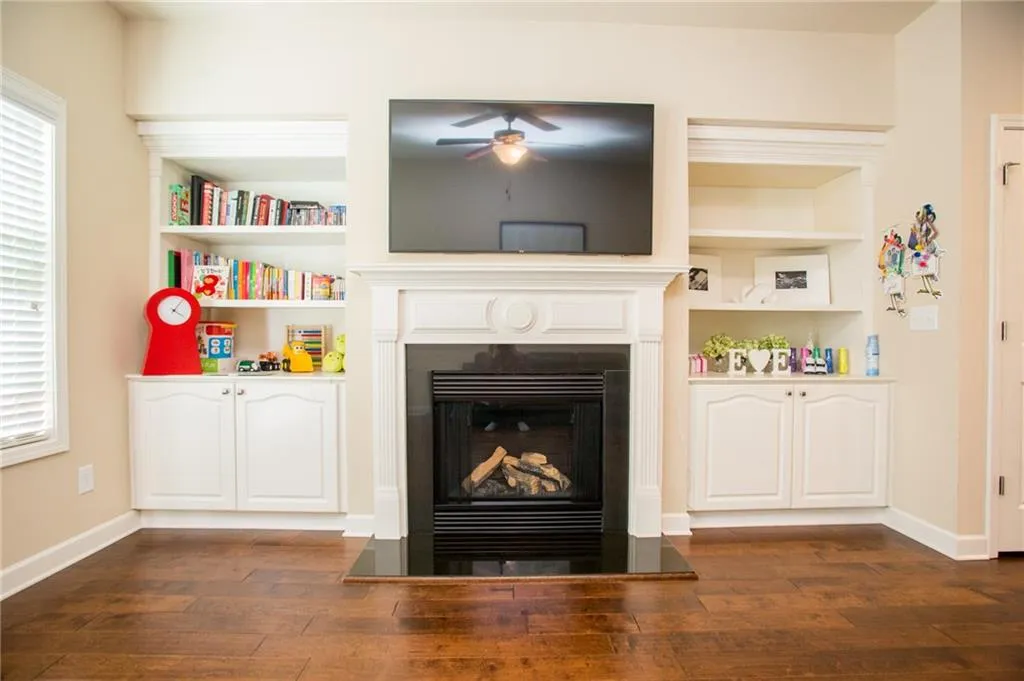 7385 Highland Bluff, Sandy Springs, Georgia 30328, 3 Bedrooms Bedrooms, ,3 BathroomsBathrooms,Residential,Sold,7385 Highland Bluff,5994423