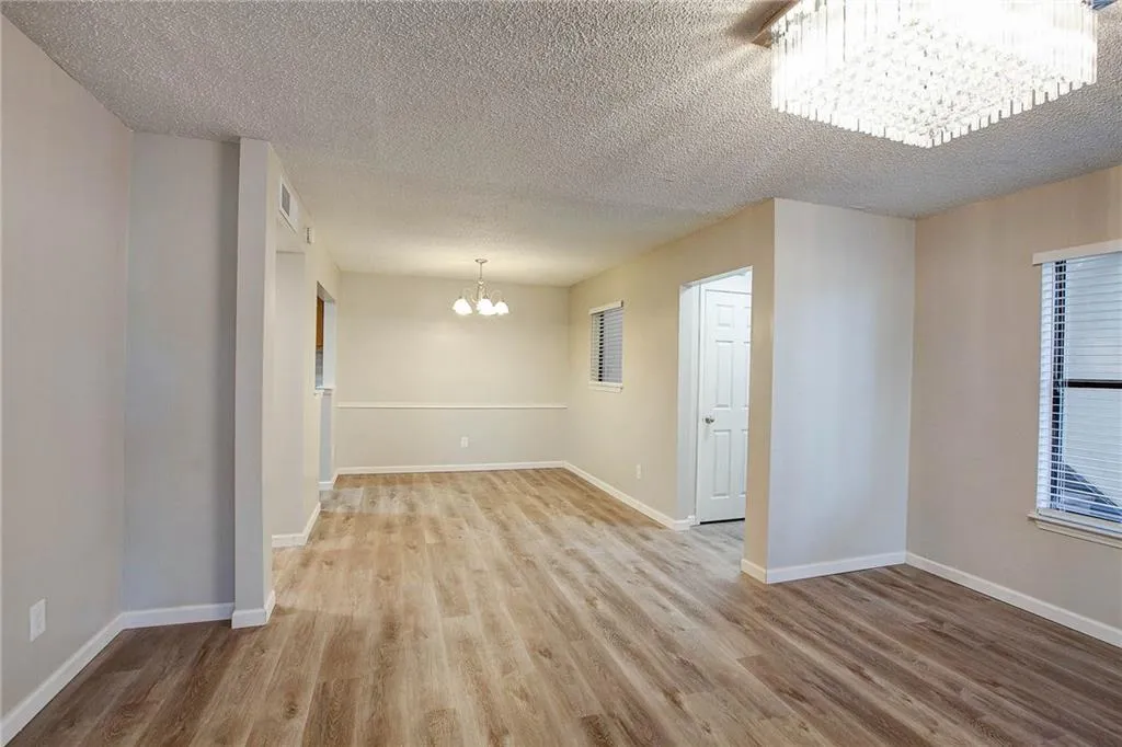 1208 Old Hammond Chase, Sandy Springs, Georgia 30350, 3 Bedrooms Bedrooms, ,2 BathroomsBathrooms,Residential,Sold,1208 Old Hammond Chase,6843804