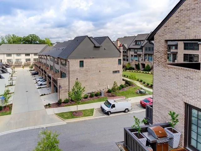 6601 Aria Boulevard Unit 126, Sandy Springs, Georgia 30328, 3 Bedrooms Bedrooms, ,3 BathroomsBathrooms,Residential,Sold,6601 Aria Boulevard Unit 126,6778097
