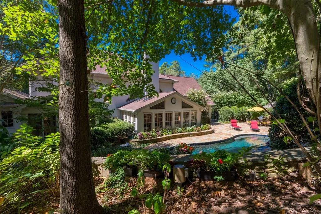330 Quiet Water Lane, Sandy Springs, Georgia 30350, 5 Bedrooms Bedrooms, ,5 BathroomsBathrooms,Residential,Sold,330 Quiet Water Lane,6622709