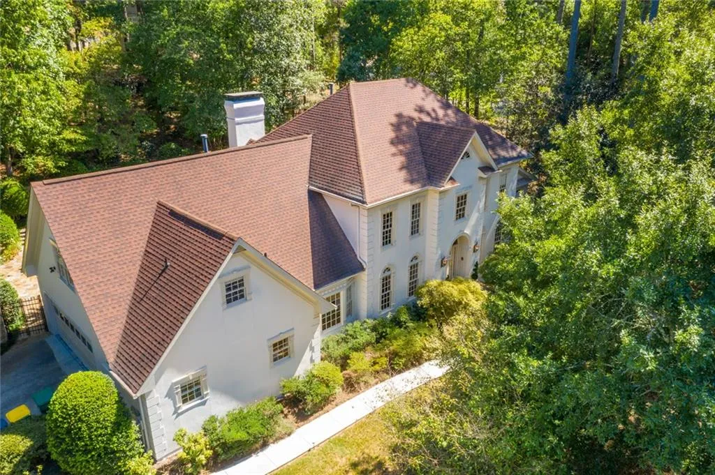 330 Quiet Water Lane, Sandy Springs, Georgia 30350, 5 Bedrooms Bedrooms, ,5 BathroomsBathrooms,Residential,Sold,330 Quiet Water Lane,6622709