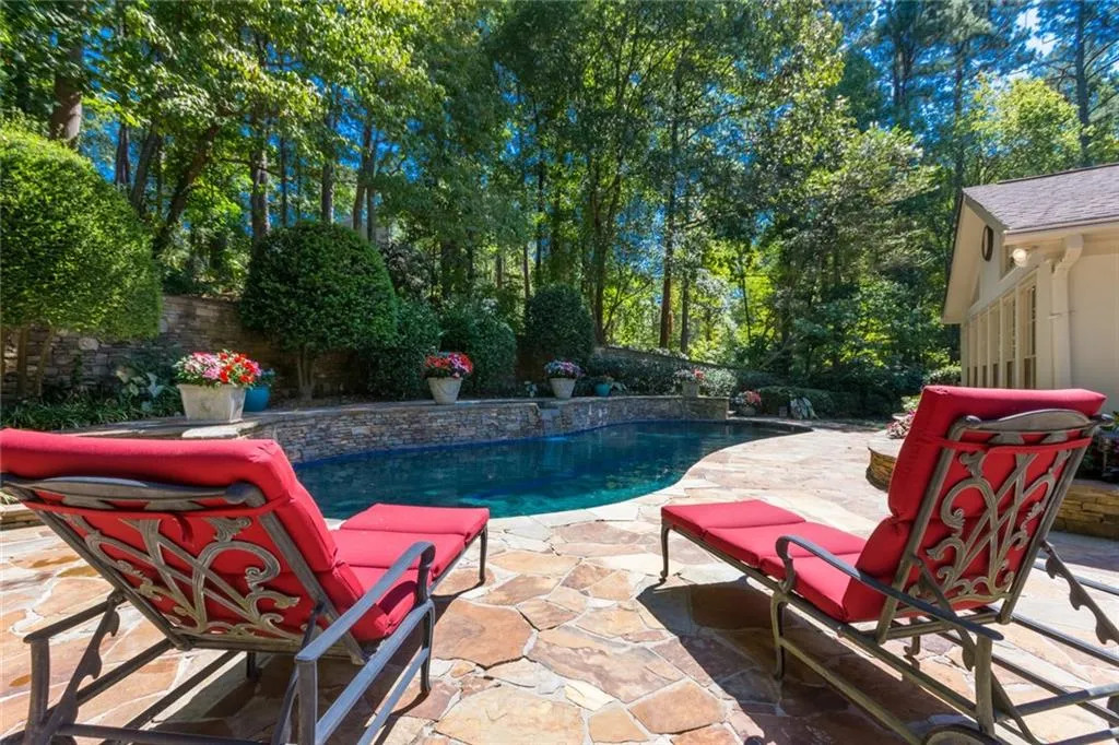 330 Quiet Water Lane, Sandy Springs, Georgia 30350, 5 Bedrooms Bedrooms, ,5 BathroomsBathrooms,Residential,Sold,330 Quiet Water Lane,6622709