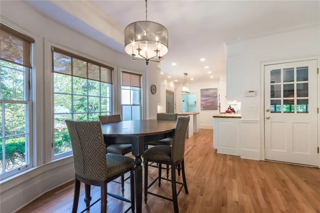 330 Quiet Water Lane, Sandy Springs, Georgia 30350, 5 Bedrooms Bedrooms, ,5 BathroomsBathrooms,Residential,Sold,330 Quiet Water Lane,6622709