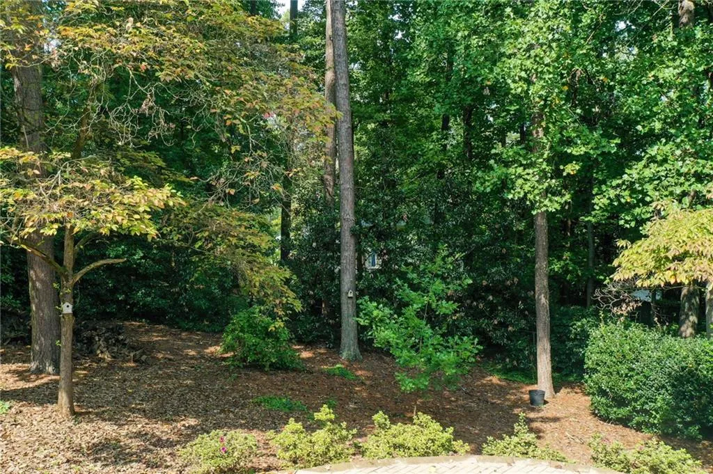 5735 Riverwood Drive, Sandy Springs, Georgia 30328, 4 Bedrooms Bedrooms, ,3 BathroomsBathrooms,Residential,Sold,5735 Riverwood Drive,7110316