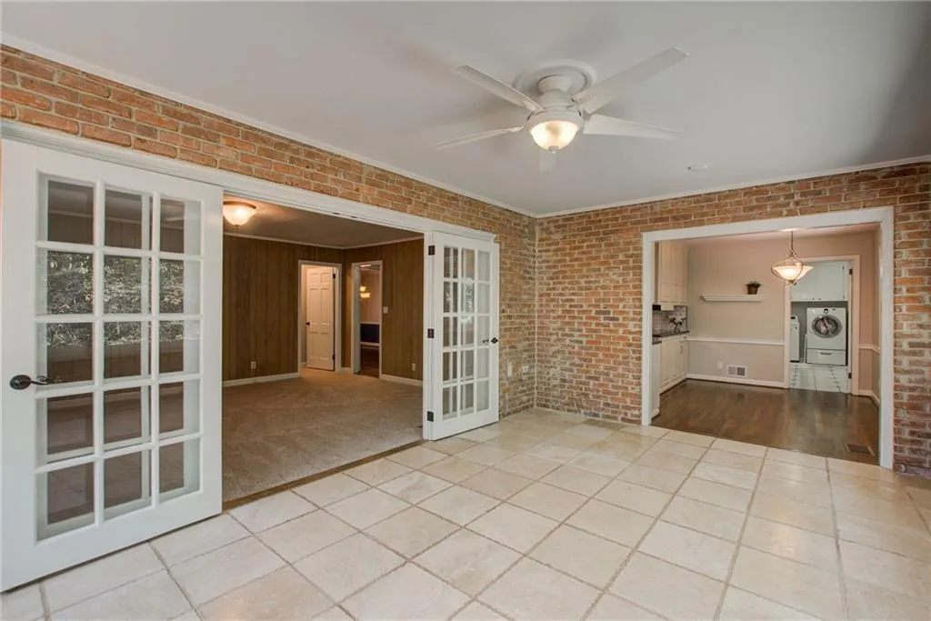 5735 Riverwood Drive, Sandy Springs, Georgia 30328, 4 Bedrooms Bedrooms, ,3 BathroomsBathrooms,Residential,Sold,5735 Riverwood Drive,7110316