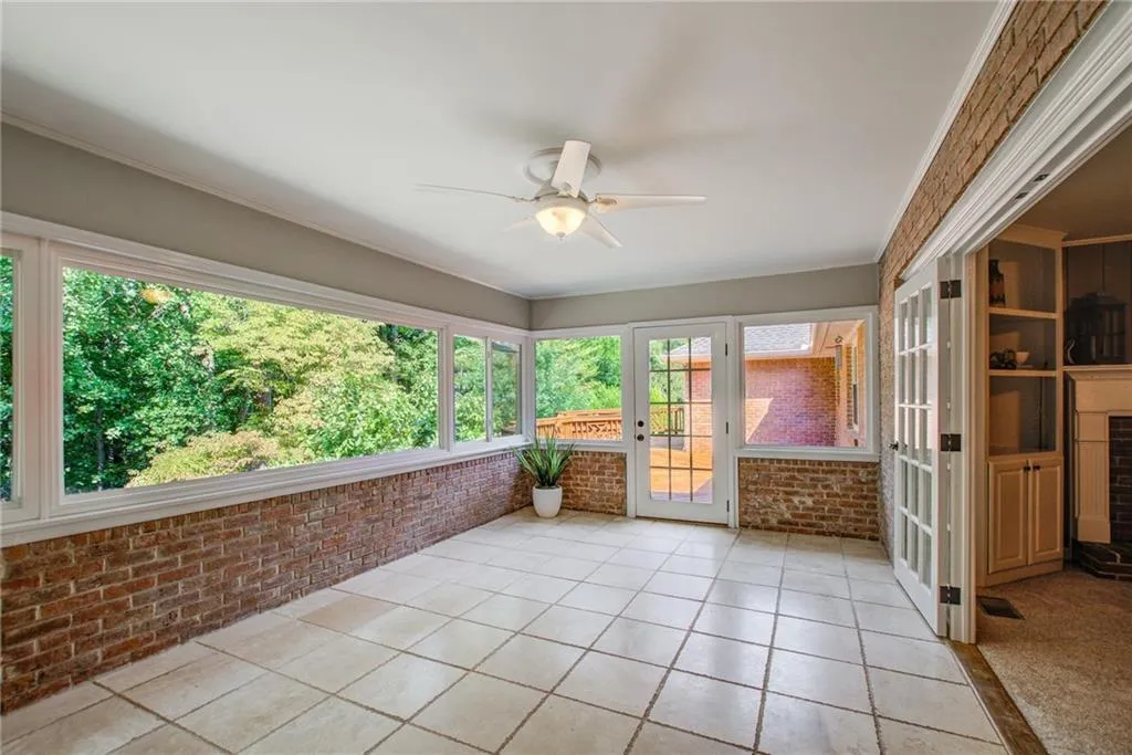 5735 Riverwood Drive, Sandy Springs, Georgia 30328, 4 Bedrooms Bedrooms, ,3 BathroomsBathrooms,Residential,Sold,5735 Riverwood Drive,7110316
