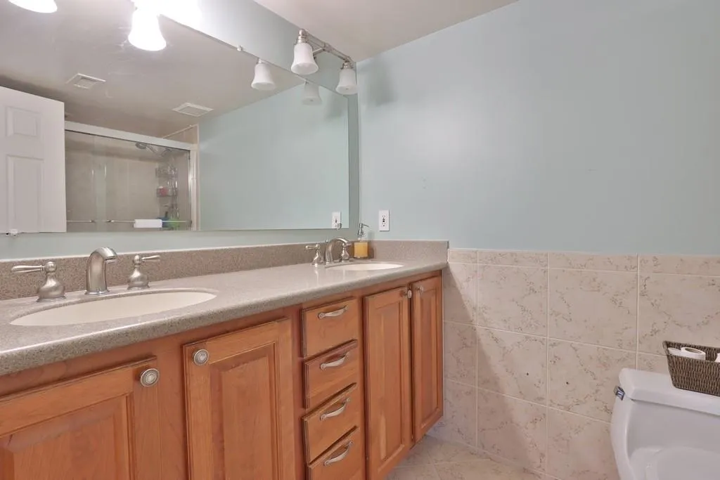795 Hammond Drive Unit 701, Atlanta, Georgia 30328, 2 Bedrooms Bedrooms, ,1 BathroomBathrooms,Residential,Sold,795 Hammond Drive Unit 701,6618802