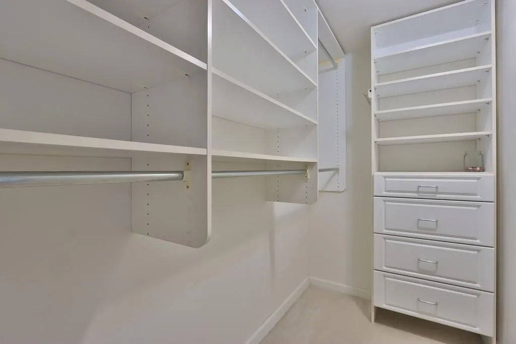 795 Hammond Drive Unit 701, Atlanta, Georgia 30328, 2 Bedrooms Bedrooms, ,1 BathroomBathrooms,Residential,Sold,795 Hammond Drive Unit 701,6618802