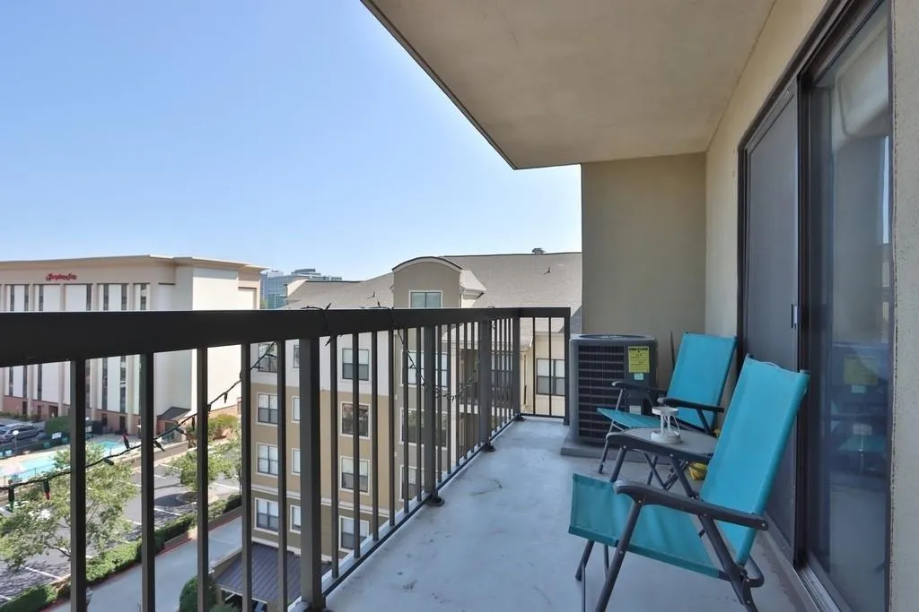 795 Hammond Drive Unit 701, Atlanta, Georgia 30328, 2 Bedrooms Bedrooms, ,1 BathroomBathrooms,Residential,Sold,795 Hammond Drive Unit 701,6618802