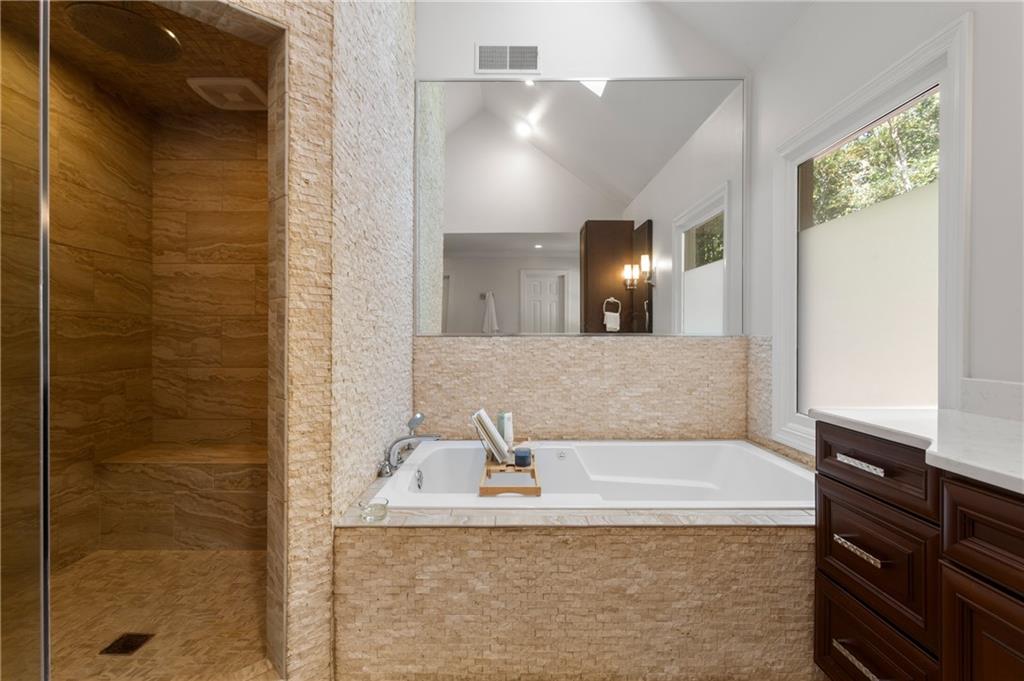 7545 Bridgegate Court, Sandy Springs, Georgia 30350, 6 Bedrooms Bedrooms, ,4 BathroomsBathrooms,Residential,Sold,7545 Bridgegate Court,7287132