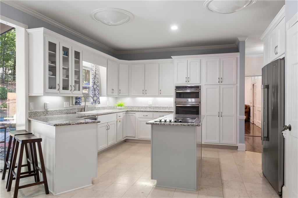 7545 Bridgegate Court, Sandy Springs, Georgia 30350, 6 Bedrooms Bedrooms, ,4 BathroomsBathrooms,Residential,Sold,7545 Bridgegate Court,7287132