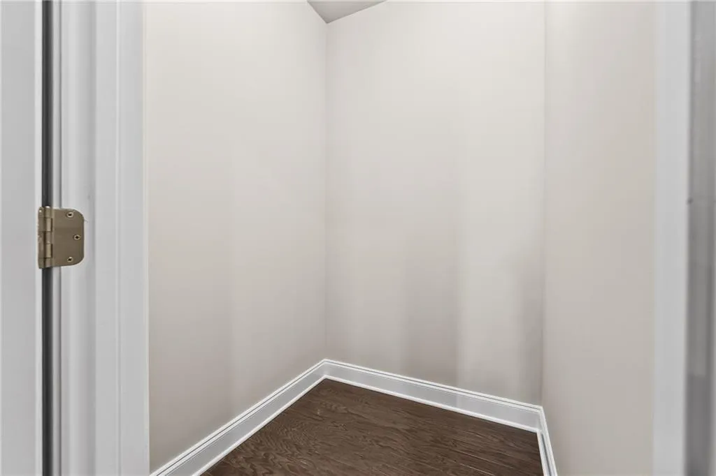 2423 Figaro Drive, Atlanta, Georgia 30339, 3 Bedrooms Bedrooms, ,3 BathroomsBathrooms,Residential,For Sale,2423 Figaro Drive,7664779