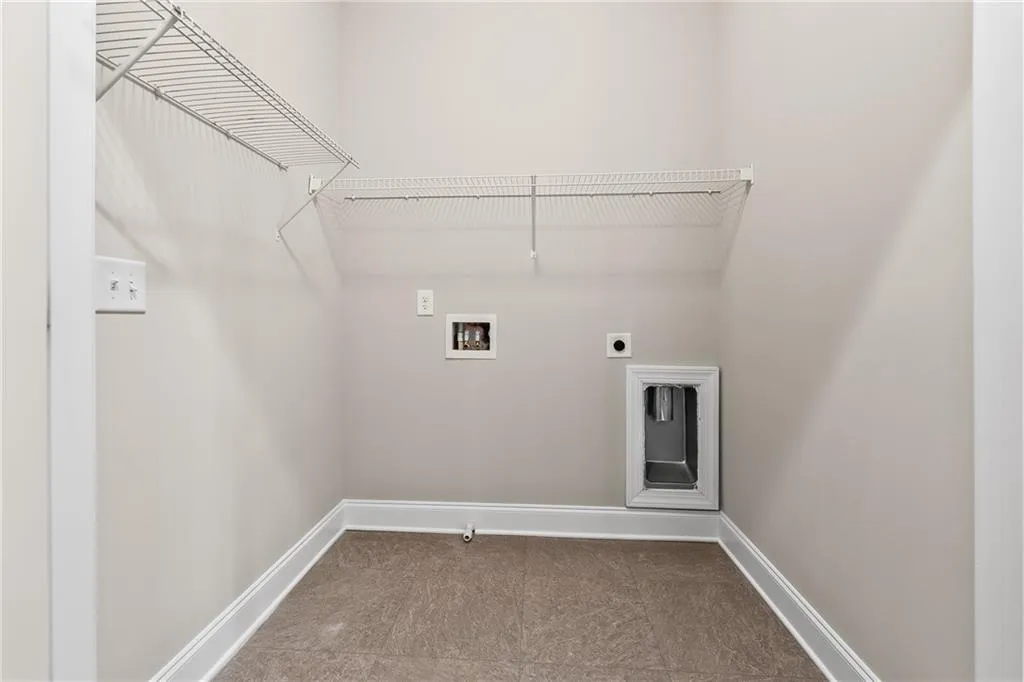 2423 Figaro Drive, Atlanta, Georgia 30339, 3 Bedrooms Bedrooms, ,3 BathroomsBathrooms,Residential,For Sale,2423 Figaro Drive,7664779